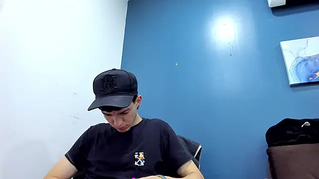 Snapshot of Jheampiiero chatting on February 12, 9:03 pm Jheampiiero online show from February 12, 9:03 pm