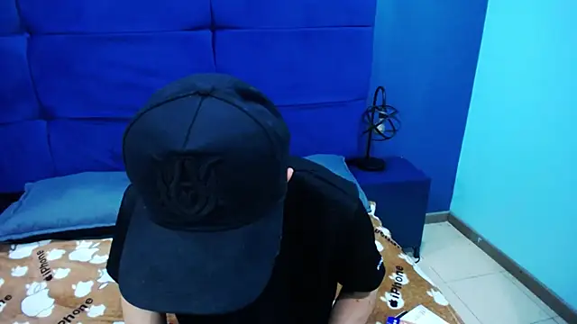 Jheampiiero online show from September 23, 1:51 pm