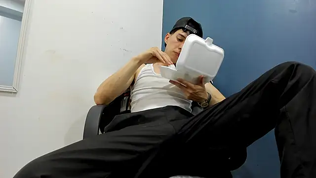 Snapshot of Jheampiiero chatting on February 10, 9:36 pm Jheampiiero online show from February 10, 9:36 pm