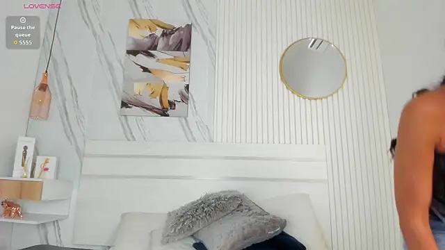 Snapshot of Kloeh_Star chatting on February 6, 7:54 pm Kloeh Star online show from February 6, 7:54 pm