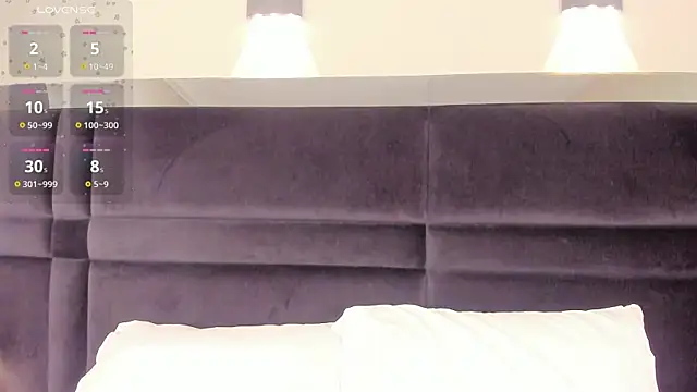 Snapshot of CarolineLee_ chatting on June 26, 10:37 pm CarolineLee online show from June 26, 10:37 pm