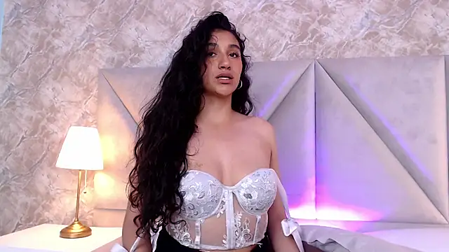 ValentiinaCruz online show from November 17, 7:34 am