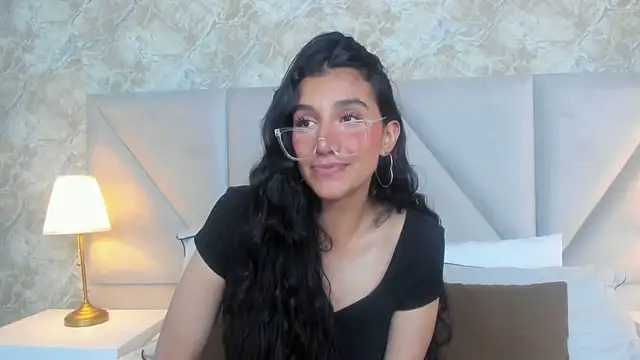 ValentiinaCruz online show from October 20, 10:21 pm