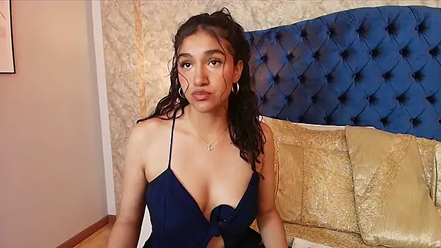 ValentiinaCruz online show from December 3, 9:14 pm