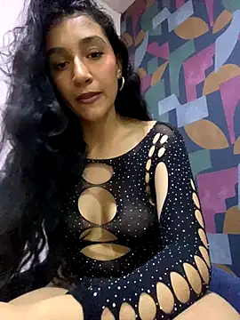 ValentiinaCruz online show from November 10, 10:37 pm