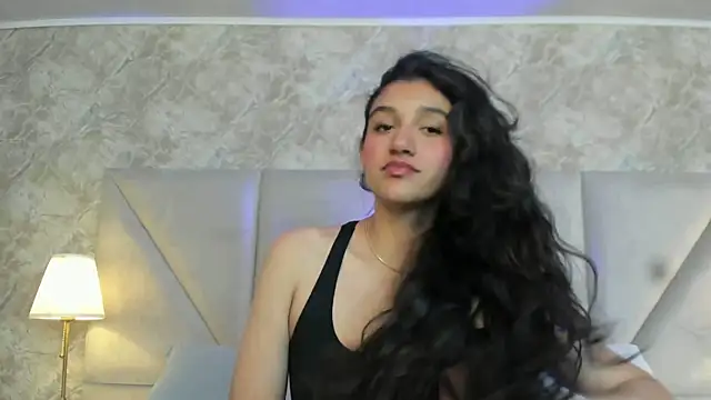Snapshot of ValentiinaCruz chatting on September 25, 10:05 pm ValentiinaCruz online show from September 25, 10:05 pm