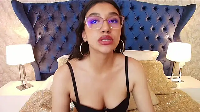 ValentiinaCruz online show from February 26, 9:15 pm