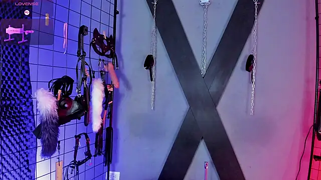 VictoryaLiah BDSM online show from November 14, 10:41 am