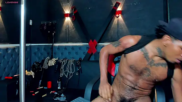 DIEGO WICKED online show from November 26, 1:22 pm