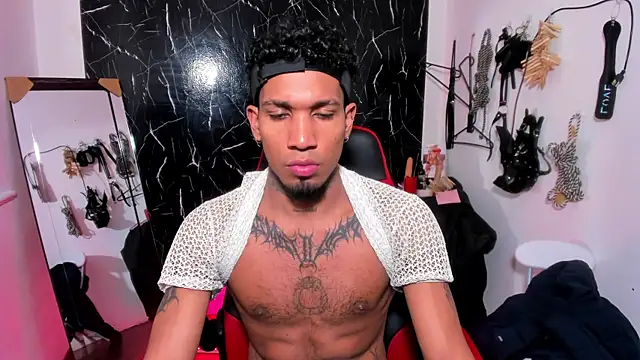Snapshot of DIEGO_WICKED chatting on September 13, 2:44 am DIEGO WICKED online show from September 13, 2:44 am