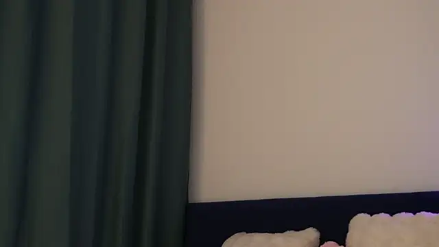 Snapshot of cuteleraay chatting on February 21, 7:27 pm cuteleraay online show from February 21, 7:27 pm