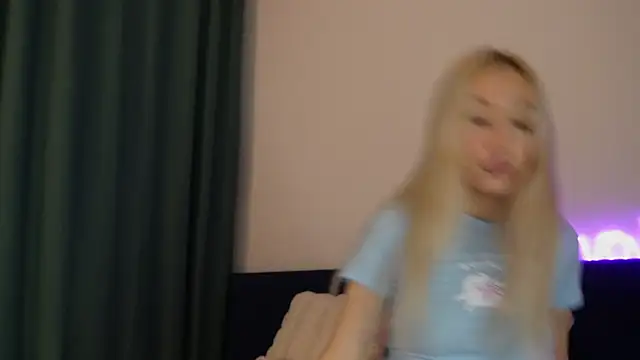 Snapshot of cuteleraay chatting on March 3, 7:54 pm cuteleraay online show from March 3, 7:54 pm