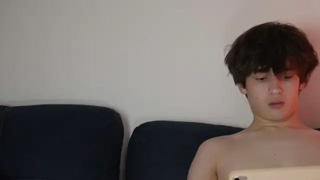 Snapshot of cuteleraay chatting on January 18, 10:13 pm cuteleraay online show from January 18, 10:13 pm