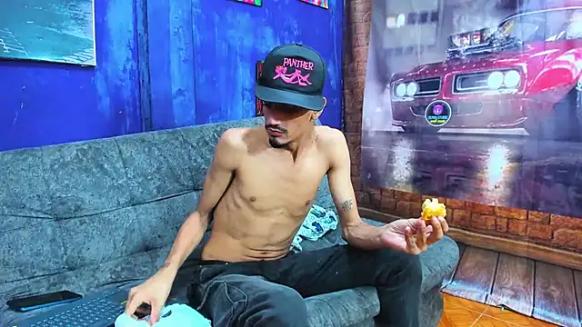 Sexvergon 26 online show from December 21, 9:26 pm