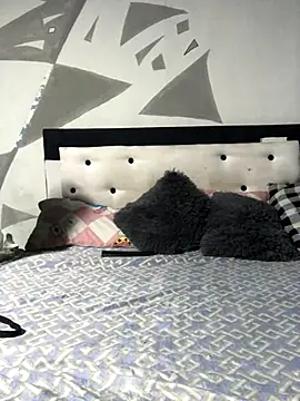 veronica and bryan online show from September 17, 5:20 am