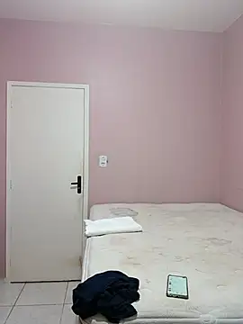 Snapshot of _SexyPetite_ chatting on October 22, 4:50 pm SexyPetite online show from October 22, 4:50 pm