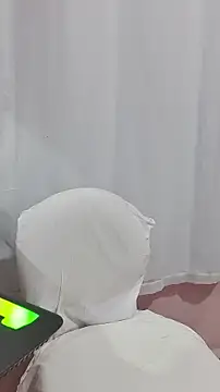 Snapshot of _SexyPetite_ chatting on November 17, 1:48 pm SexyPetite online show from November 17, 1:48 pm