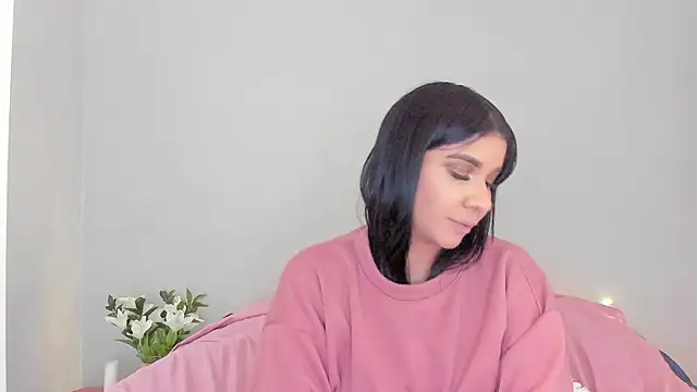 Snapshot of Laura-angeel chatting on October 29, 8:41 pm Laura-angeel online show from October 29, 8:41 pm