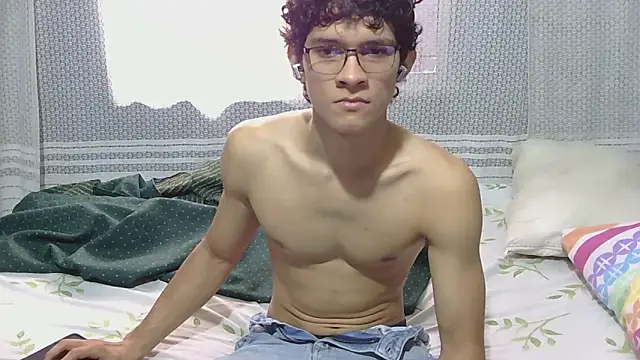 Samuel Hills II online show from March 5, 1:40 pm