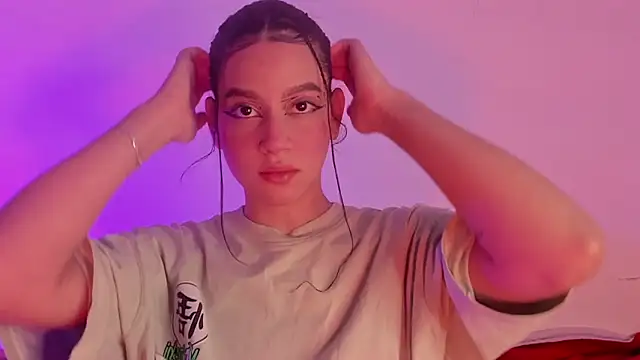 Megan Luxe online show from March 4, 8:00 am