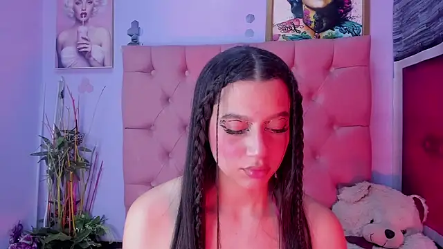 Megan Luxe online show from January 15, 5:55 am