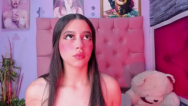 Megan Luxe online show from January 9, 4:30 am