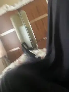 Snapshot of Darbelimatkap38 chatting on November 19, 11:32 am Darbelimatkap38 online show from November 19, 11:32 am