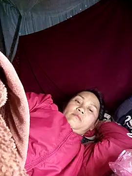 Snapshot of MaiHoa69 chatting on February 13, 7:41 am MaiHoa69 online show from February 13, 7:41 am