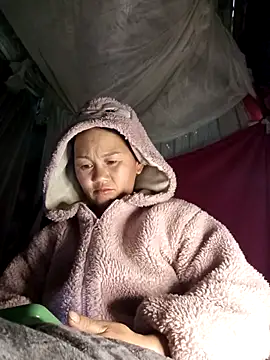 MaiHoa69 online show from March 12, 6:28 am