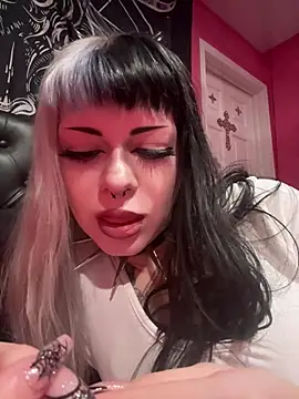 Paige Turner online show from March 20, 9:16 pm