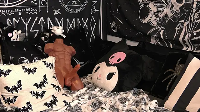 Paige Turner online show from April 5, 9:16 am