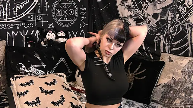 Paige Turner online show from March 25, 9:03 pm