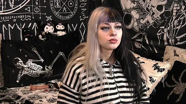 Paige Turner online show from March 25, 12:22 am