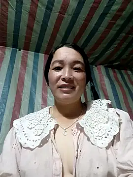 Snapshot of Bliss_rose chatting on October 14, 11:58 pm Bliss rose online show from October 14, 11:58 pm