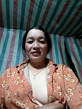 Snapshot of Bliss_rose chatting on October 6, 12:28 pm Bliss rose online show from October 6, 12:28 pm
