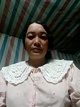 Snapshot of Bliss_rose chatting on September 18, 11:19 pm Bliss rose online show from September 18, 11:19 pm