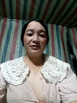 Snapshot of Bliss_rose chatting on October 16, 7:05 am Bliss rose online show from October 16, 7:05 am