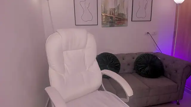 Snapshot of Saskia_litt chatting on October 5, 4:14 am Saskia litt online show from October 5, 4:14 am