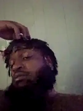 Snapshot of Longthickdick33 chatting on October 25, 2:17 pm Longthickdick33 online show from October 25, 2:17 pm