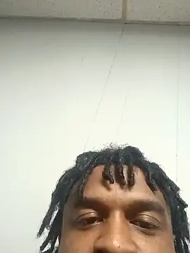 Snapshot of Longthickdick33 chatting on October 25, 2:11 am Longthickdick33 online show from October 25, 2:11 am