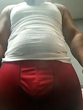 Snapshot of Longthickdick33 chatting on December 14, 6:46 pm Longthickdick33 online show from December 14, 6:46 pm