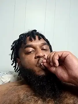 Longthickdick33 online show from October 18, 8:22 pm