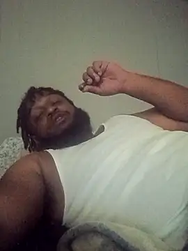 Snapshot of Longthickdick33 chatting on November 19, 12:49 pm Longthickdick33 online show from November 19, 12:49 pm