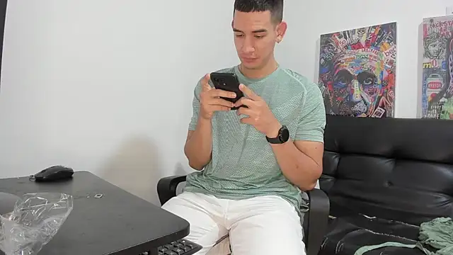 Mike3Xxx online show from October 2, 1:31 am
