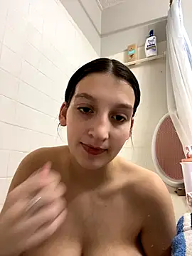 madsdeluxe online show from November 12, 5:44 am