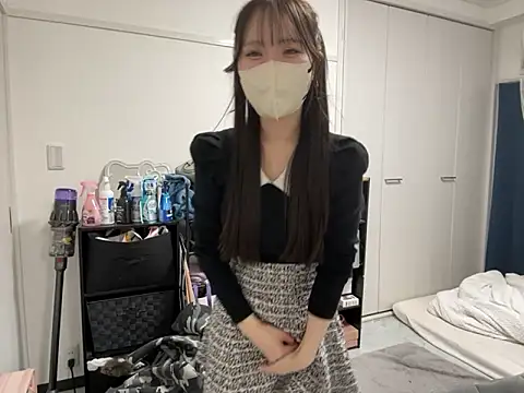 Snapshot of nano-da-u chatting on December 5, 6:17 pm nano-da-u online show from December 5, 6:17 pm