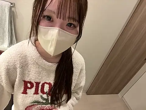 Snapshot of nano-da-u chatting on December 15, 4:02 pm nano-da-u online show from December 15, 4:02 pm