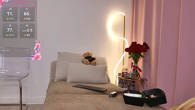  Luxie  online show from November 13, 8:07 am