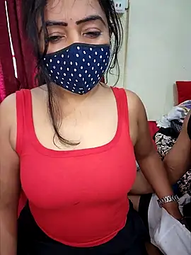 Snapshot of Hotbhabi305 chatting on December 2, 4:58 am Hotbhabi305 online show from December 2, 4:58 am