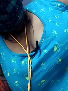 Snapshot of TAMIL_ELAKKIYA chatting on September 21, 5:29 pm TAMIL ELAKKIYA online show from September 21, 5:29 pm